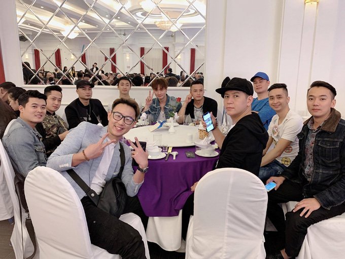 can-canh-dam-cuoi-cua-nsnd-trung-hieu-va-vo-kem-19-tuoi