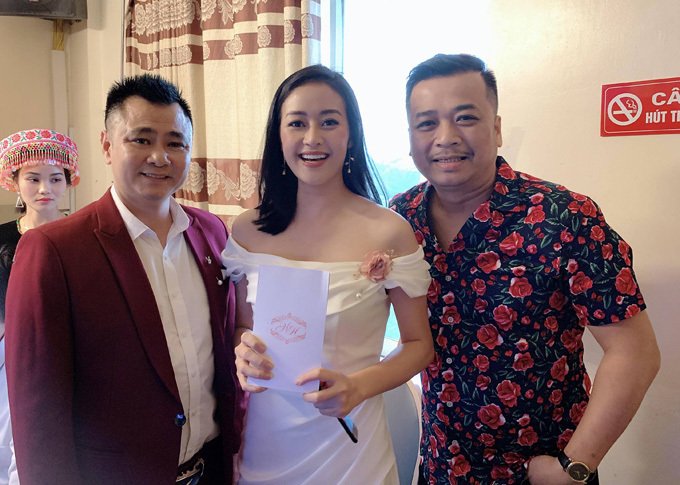 can-canh-dam-cuoi-cua-nsnd-trung-hieu-va-vo-kem-19-tuoi