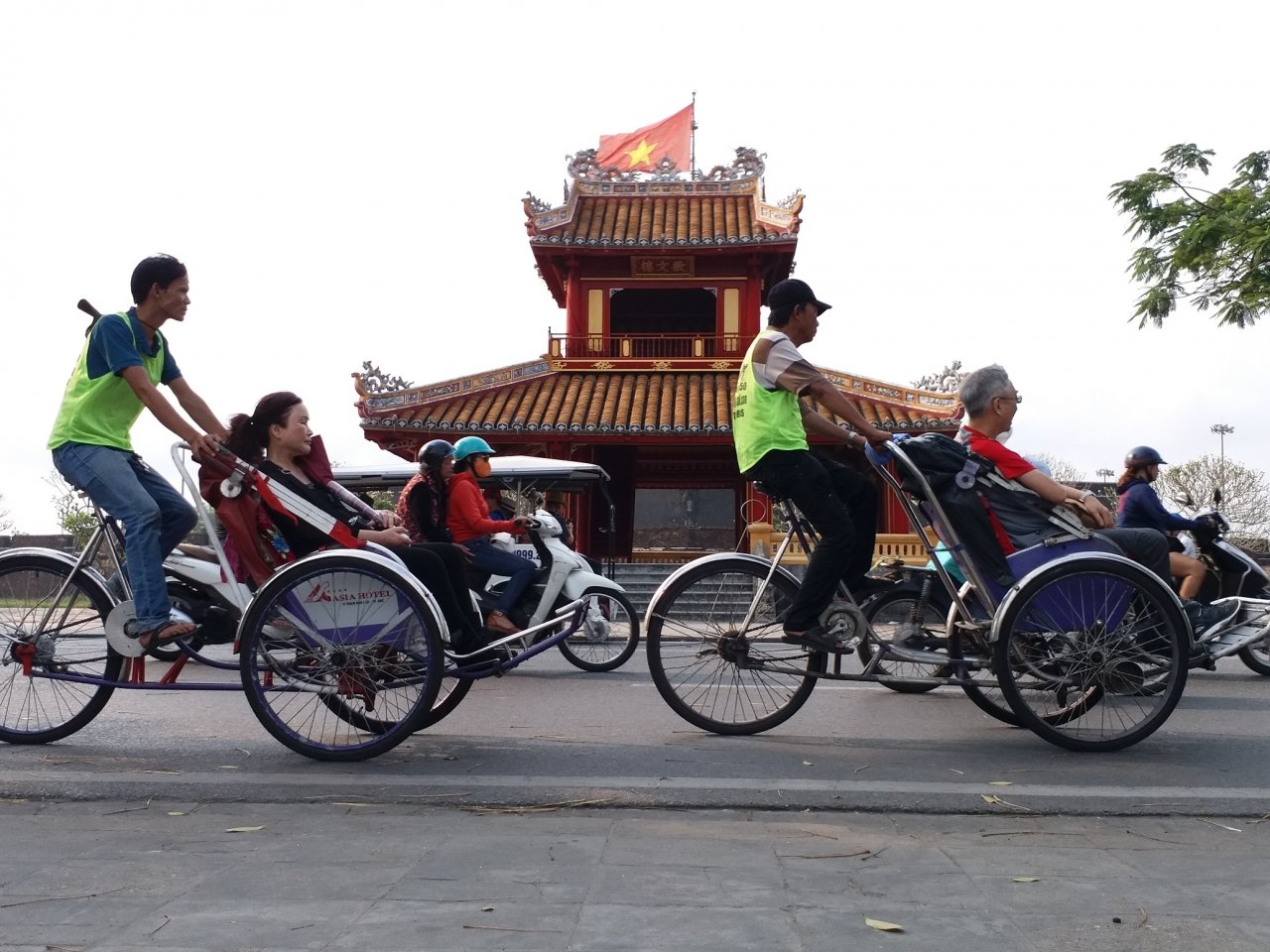 cong-trinh-in-tren-to-tien-50-ngan-dong-nam-o-dau