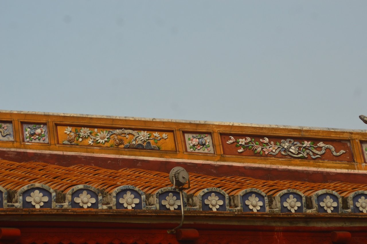 cong-trinh-in-tren-to-tien-50-ngan-dong-nam-o-dau