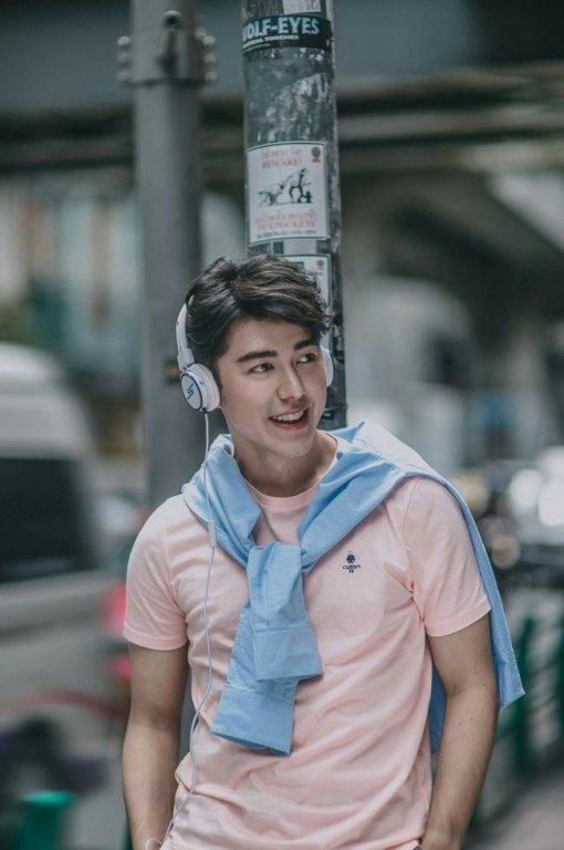ngoai-hinh-cuc-pham-cua-nam-dien-vien-yeu-nham-ban-than-khien-chi-em-ngan-ngo