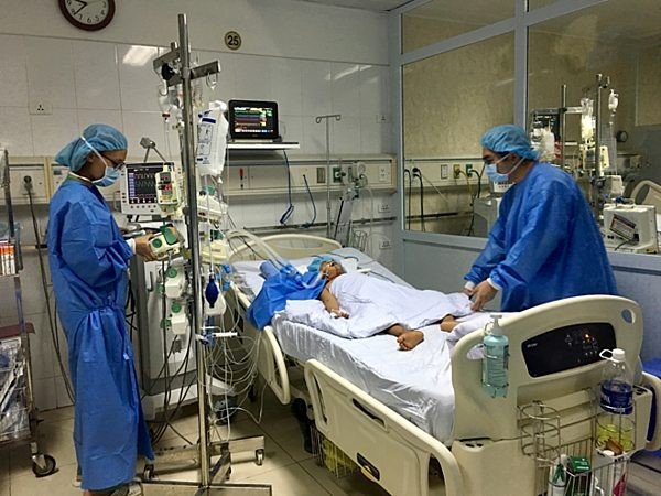 Một phần nhỏ lá gan của anh Chính được ghép cho bệnh nhi 8 tuổi ở Hà Nội