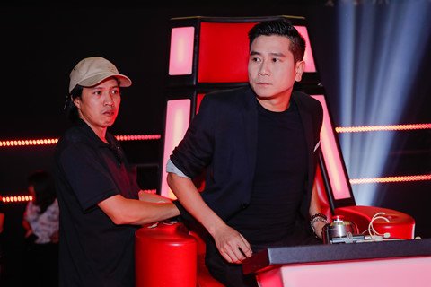 Danh ca Tuấn Ngọc, Thanh Hà căng thẳng ở hậu trường ghi hình The Voice