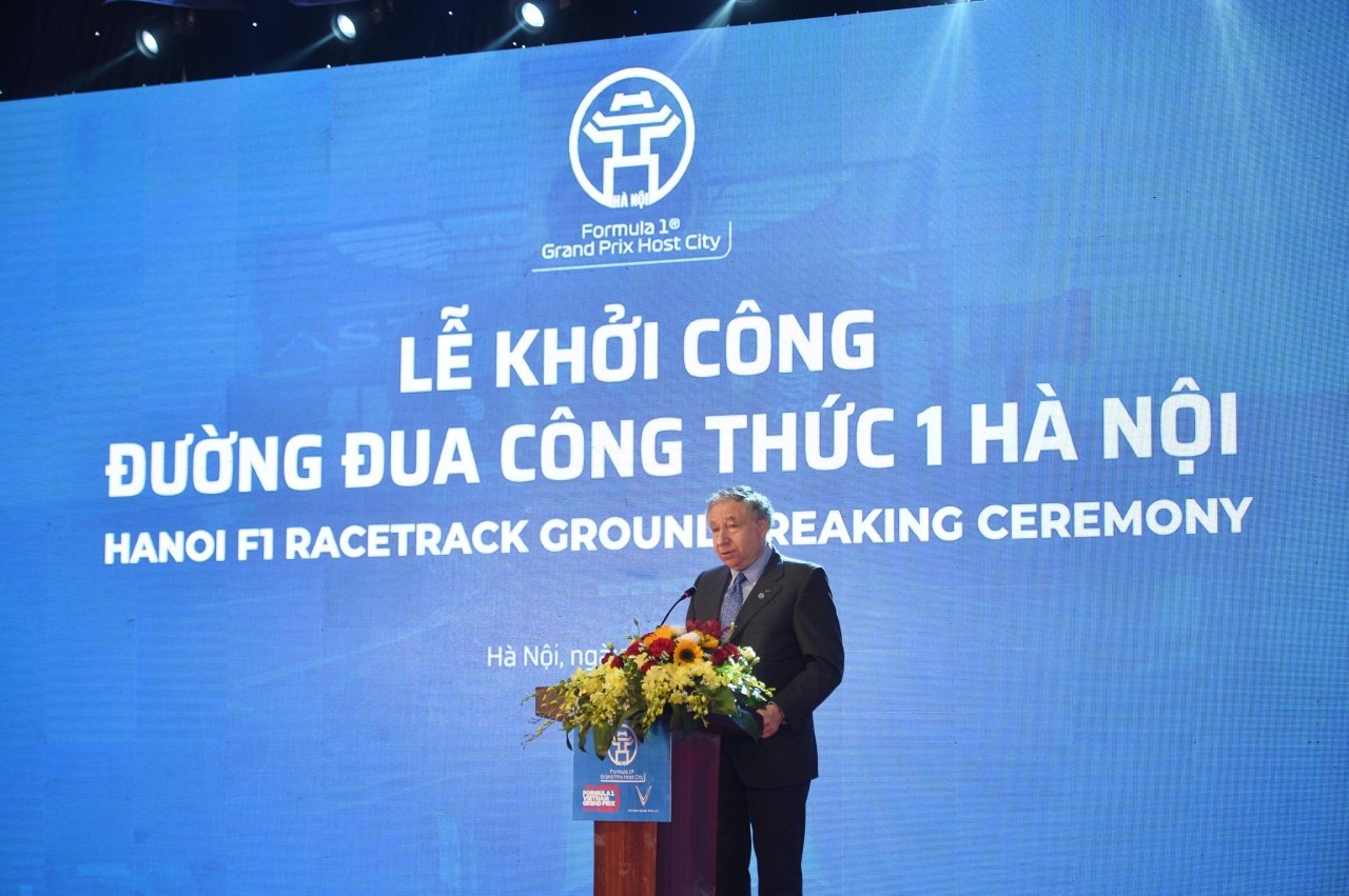 ha-noi-khoi-dong-duong-dua-f1