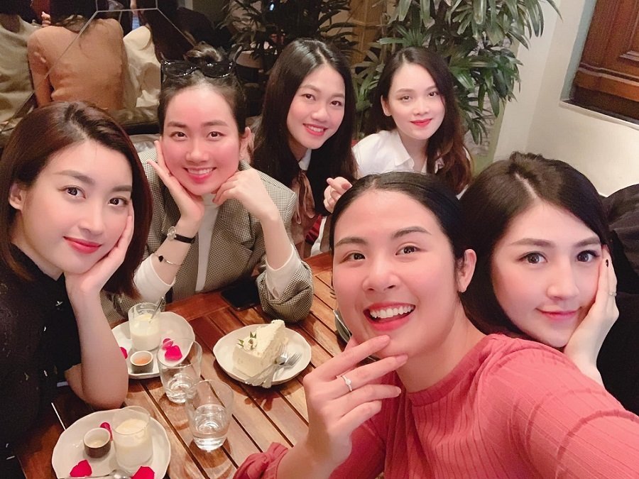 sao-viet-hom-nay-mai-phuong-thuy-chi-700-trieu-dong-lam-tu-thien