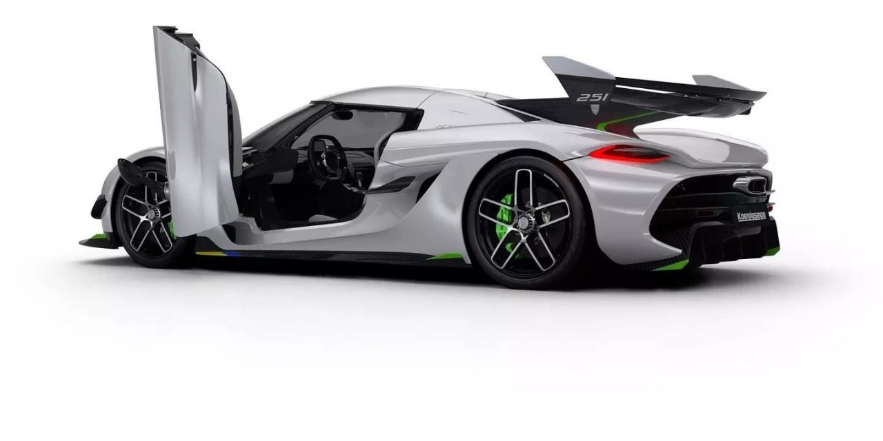 125-sieu-xe-koenigsegg-jesko-gia-28-trieu-usd-ban-sach-sau-mot-trien-lam