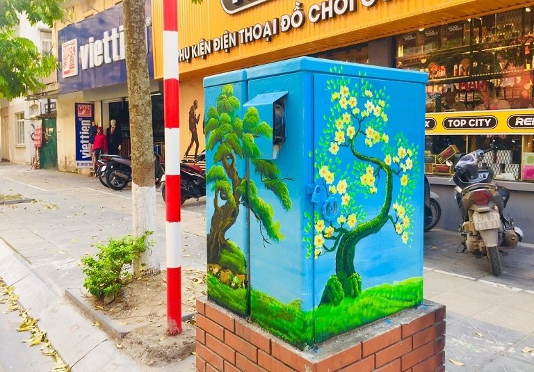 Thầy giáo biến những bức tường trường học vô giác thành điểm check-in tuyệt vời