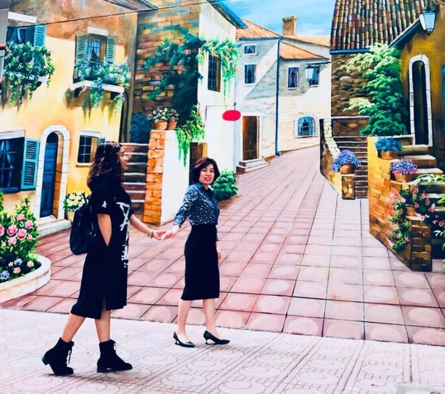 Thầy giáo biến những bức tường trường học vô giác thành điểm check-in tuyệt vời