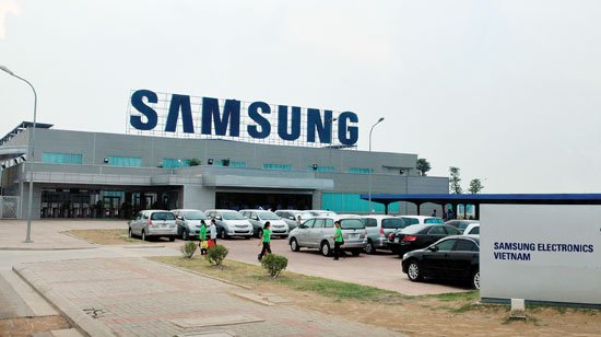 khong-rieng-gi-samsung-viet-nam-nhieu-truong-hoc-tay-chay-thit-lon