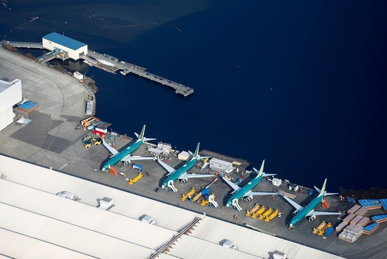 Dan may bay 737 MAX tai nha may Boeing nhin tu tren khong hinh anh 3 