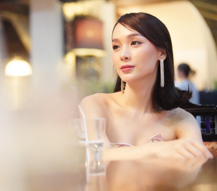 Soi mặt mộc của dàn mỹ nhân chuyển giới hot nhất Thái Lan: Nong Poy quá đỉnh, Yoshi đẹp tựa thiên thần đời thực - Ảnh 19. Soi mặt mộc của dàn mỹ nhân chuyển giới hot nhất Thái Lan: Nong Poy quá đỉnh, Yoshi đẹp tựa thiên thần đời thực