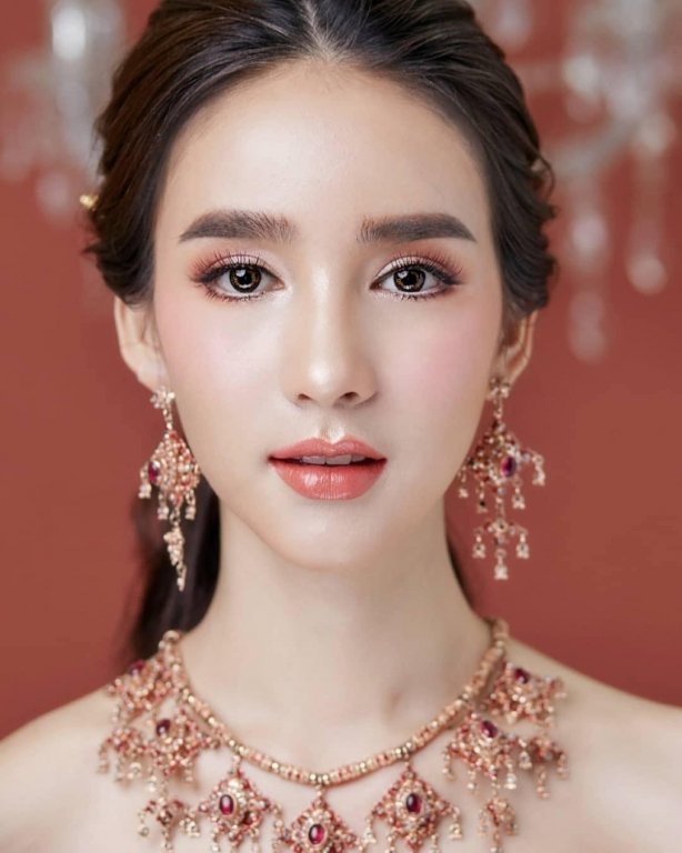 Soi mặt mộc của dàn mỹ nhân chuyển giới hot nhất Thái Lan: Nong Poy quá đỉnh, Yoshi đẹp tựa thiên thần đời thực - Ảnh 8. Soi mặt mộc của dàn mỹ nhân chuyển giới hot nhất Thái Lan: Nong Poy quá đỉnh, Yoshi đẹp tựa thiên thần đời thực