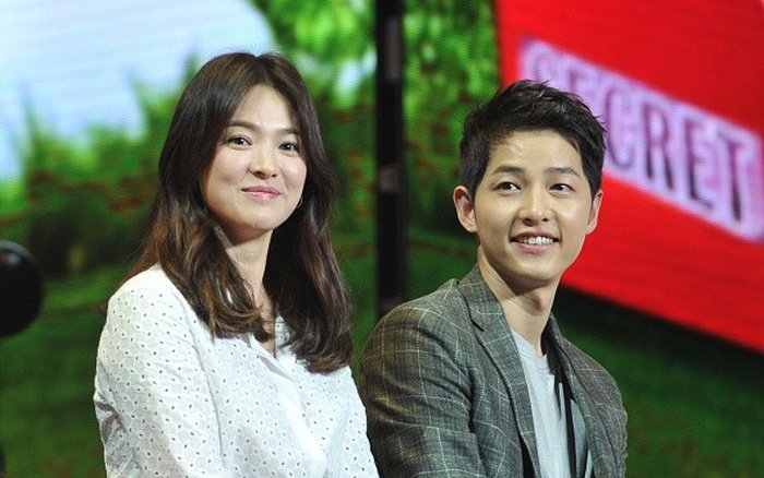 dan-mang-tho-phao-nhe-nhom-truoc-dong-thai-moi-cua-song-joong-ki-giua-tin-don-ly-hon-voi-song-hye-kyo