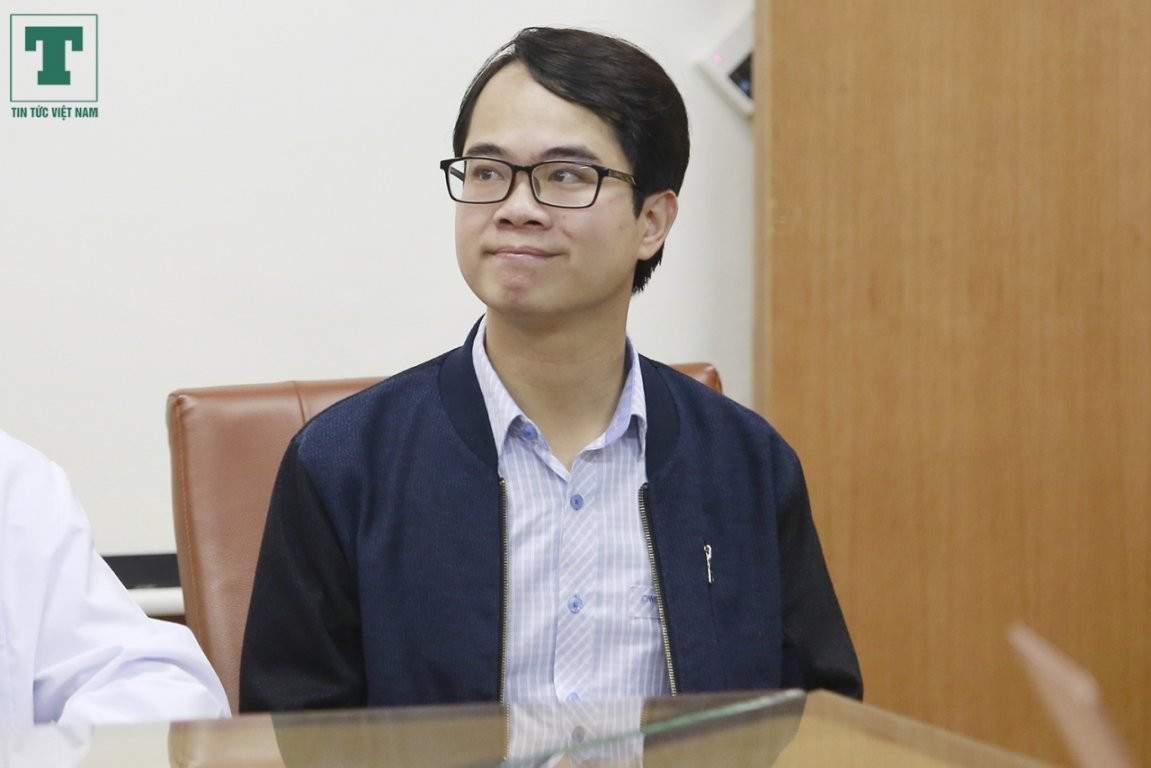 bac-si-benh-vien-bach-mai-gay-soc-tai-chua-ba-vang-cong-khai-xin-loi-nguoi-dan-va-nganh-y-te