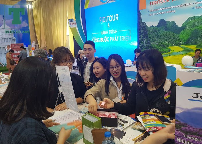 hoi-cho-du-lich-quoc-te-ha-noi-2019-dan-vac-bung-bau-tham-du-mini-game