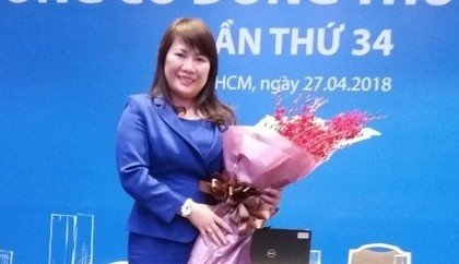 tranh-chap-ghe-chu-tich-ba-luong-thi-cam-tu-bi-tam-dung-chu-tich-hdqt-eximbank
