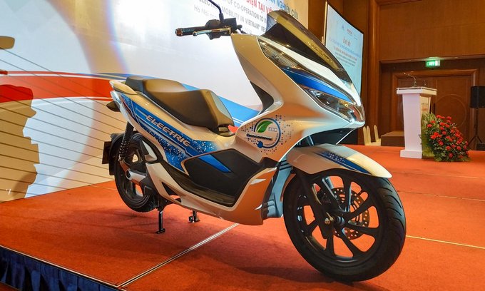 Honda-PCX-Electric-2019-102913-1554030395_680x0.jpg