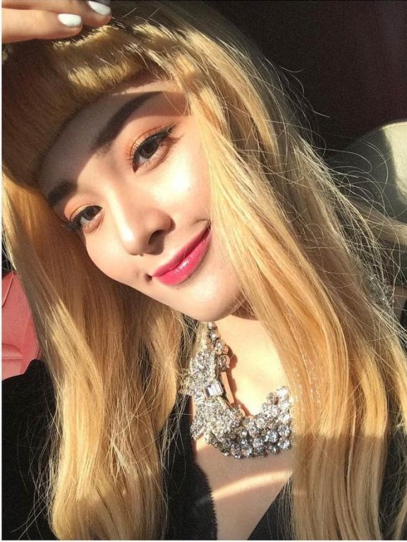 ha-vi-noi-loan-sau-khi-chia-tay-cuong-do-la