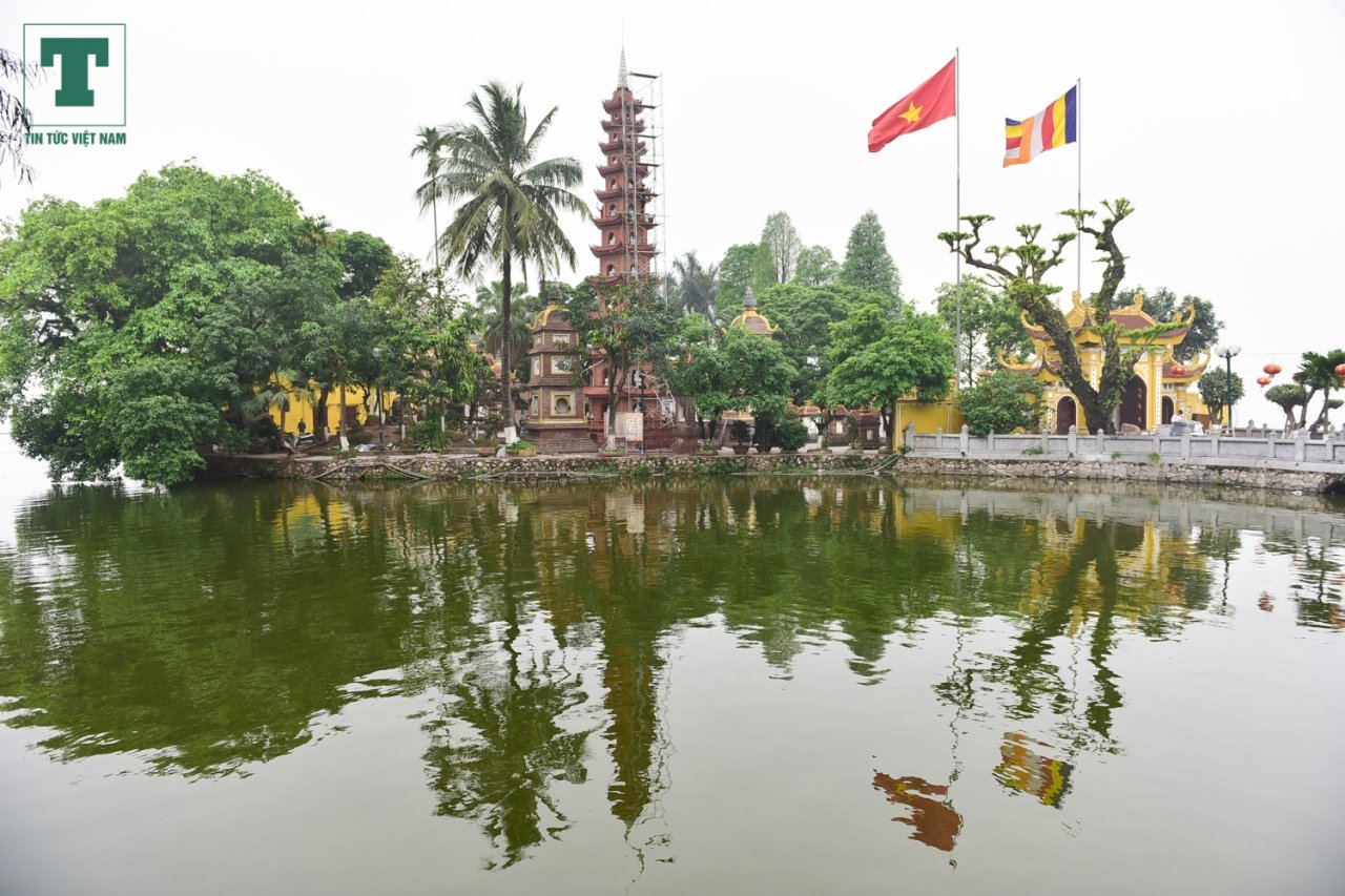 ve-dep-cua-ngoi-chua-1500-tuoi-cua-viet-nam-lot-vao-top-10-chua-dep-nhat-the-gioi
