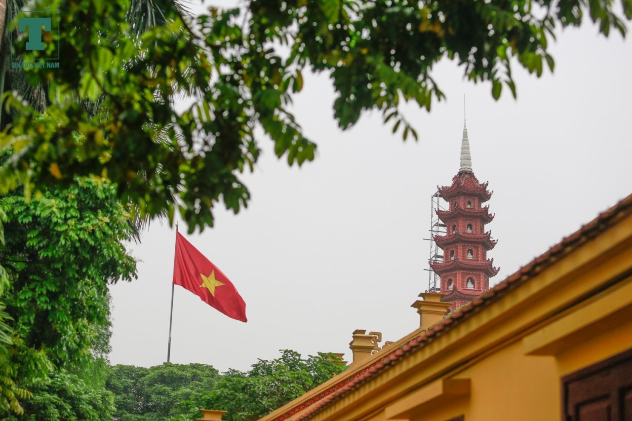 ve-dep-cua-ngoi-chua-1500-tuoi-cua-viet-nam-lot-vao-top-10-chua-dep-nhat-the-gioi