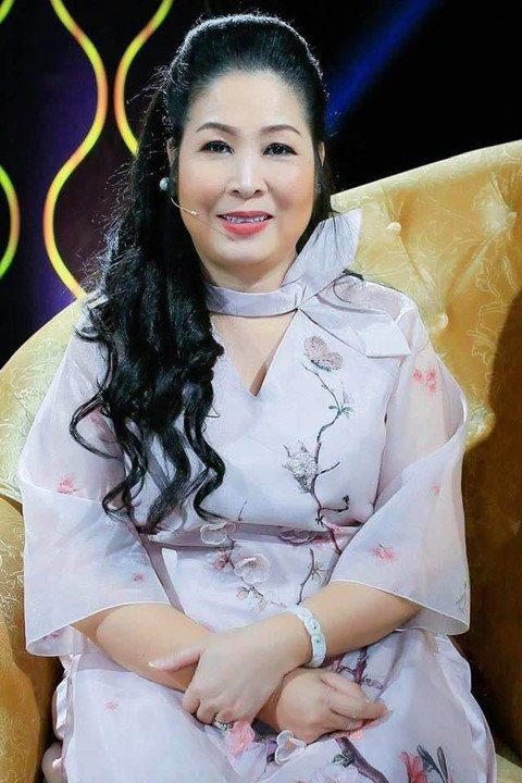 600 triệu Hồng Vân kêu gọi cho Anh Vũ và tình nghệ sĩ trong showbiz xô bồ