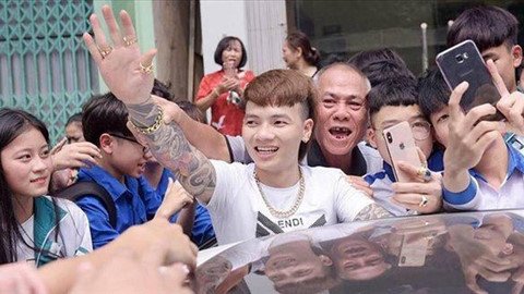 từ 'cao bồi thôn' tới tay giang hồ sống ảo