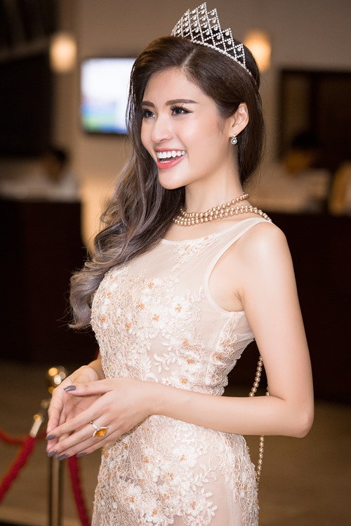 sao-viet-va-chuyen-bi-sam-so