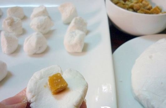 Cách làm bánh trôi bánh chay. Ảnh minh họa