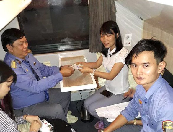 Lấy cái đẹp dẹp cái xấu, để cuộc sống ấm tình người