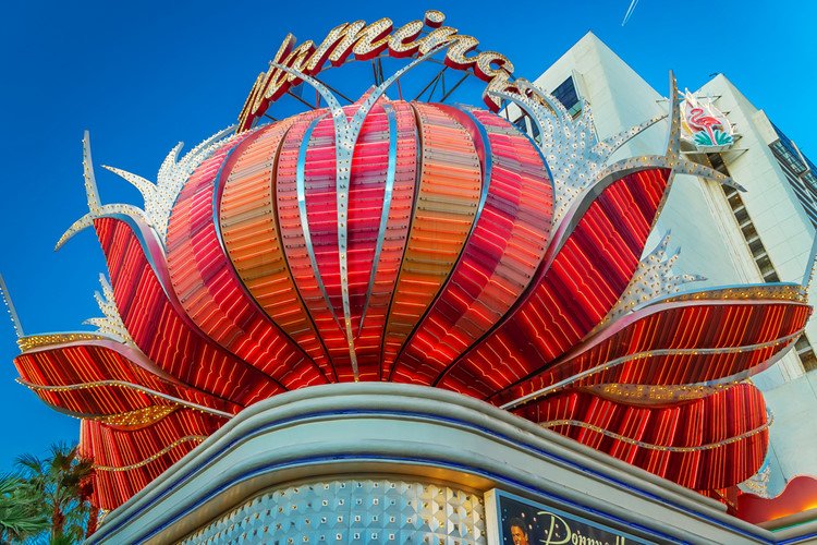Rùng rợn khách sạn Flamingo bị hồn ma trùm mafia ám ở Las Vegas