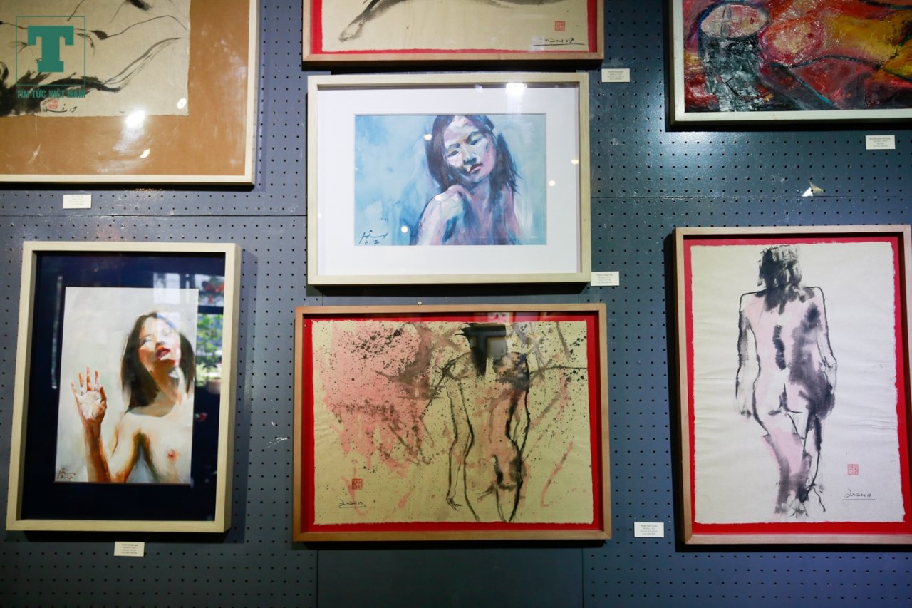 trien-lam-anh-nude-doc-dao-tai-ha-noi