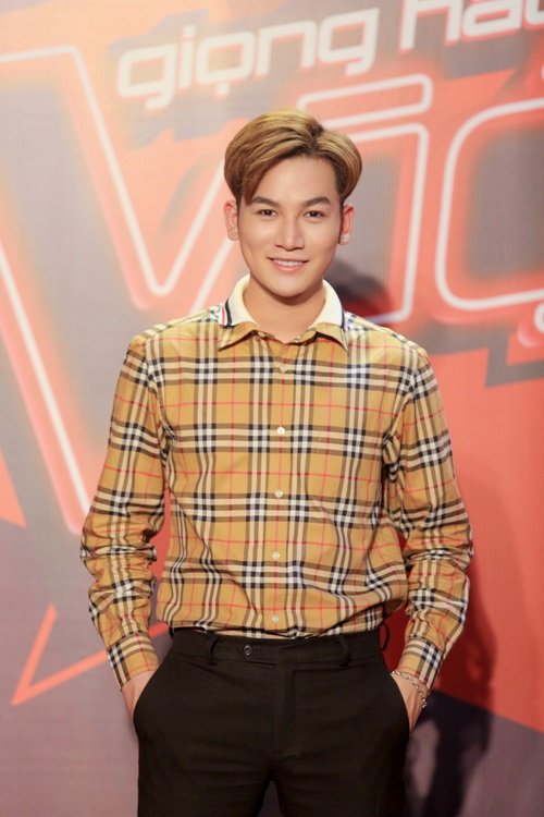 ali-hoang-duong-tro-thanh-nguoi-dan-dat-giong-hat-viet-2019
