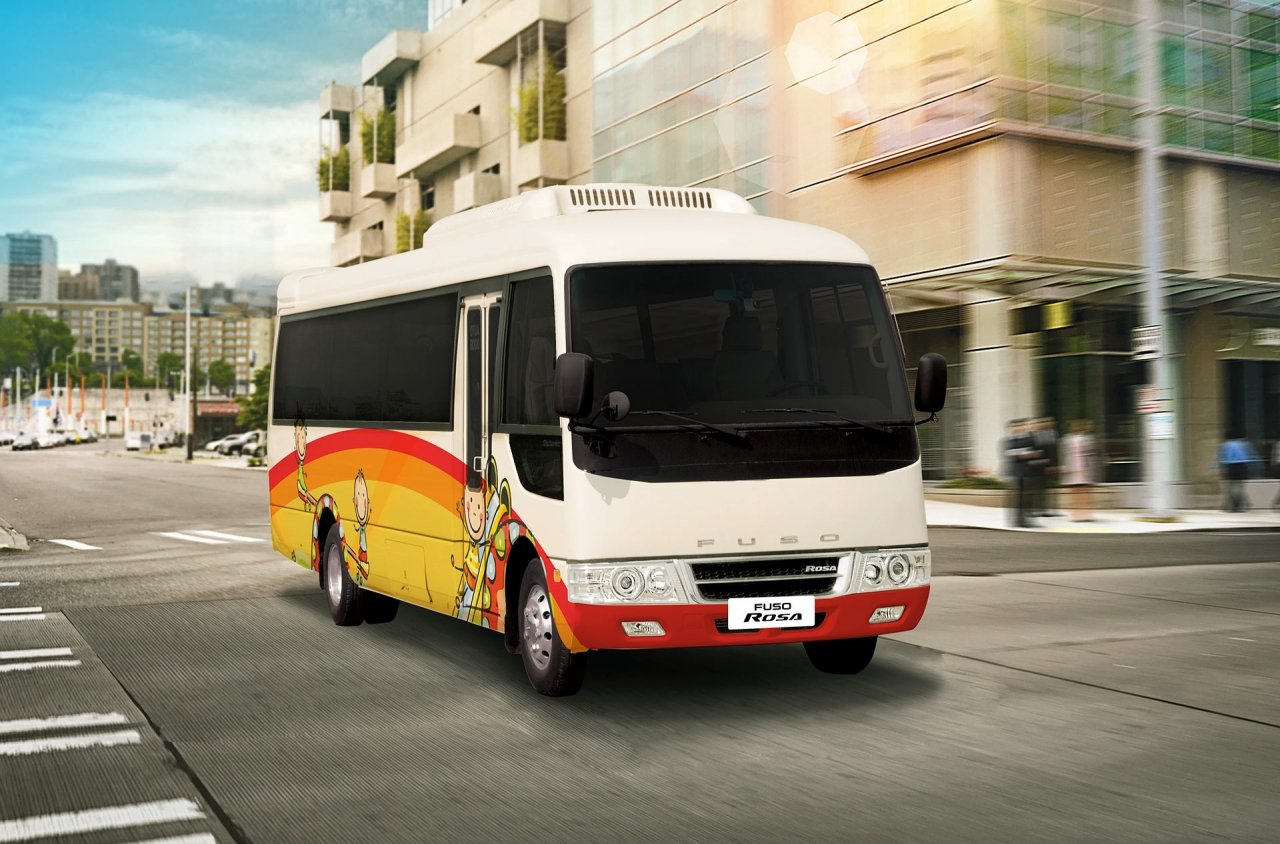 fuso-rosa-dong-xe-bus-huyen-thoai-cua-mitsubishi-fuso-nhat-ban