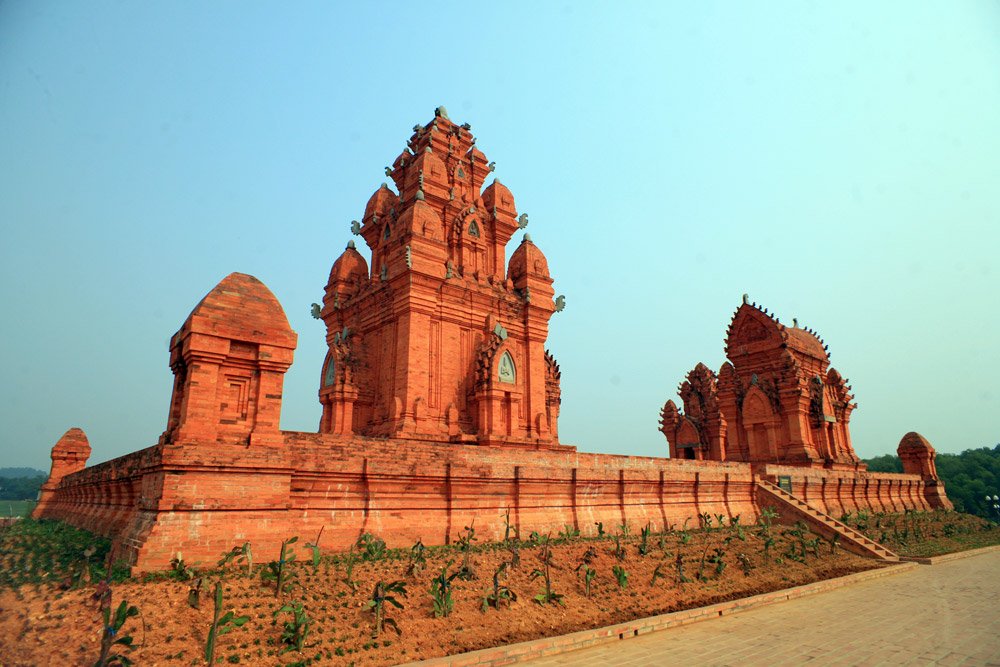 nghi-le-gio-to-hung-vuong-di-dau-choi-quanh-ha-noi