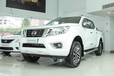 Xe bán tải tháng 3 tăng mạnh trước 'giờ G' tăng phí trước bạ