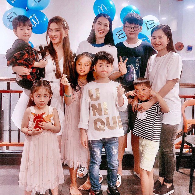sao-viet-hom-nay-a-hau-tu-anh-tai-xuat-xinh-dep-sau-sinh-con