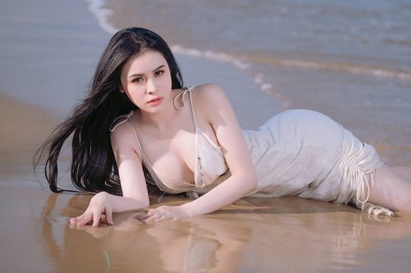 sao-viet-hom-nay-a-hau-tu-anh-tai-xuat-xinh-dep-sau-sinh-con