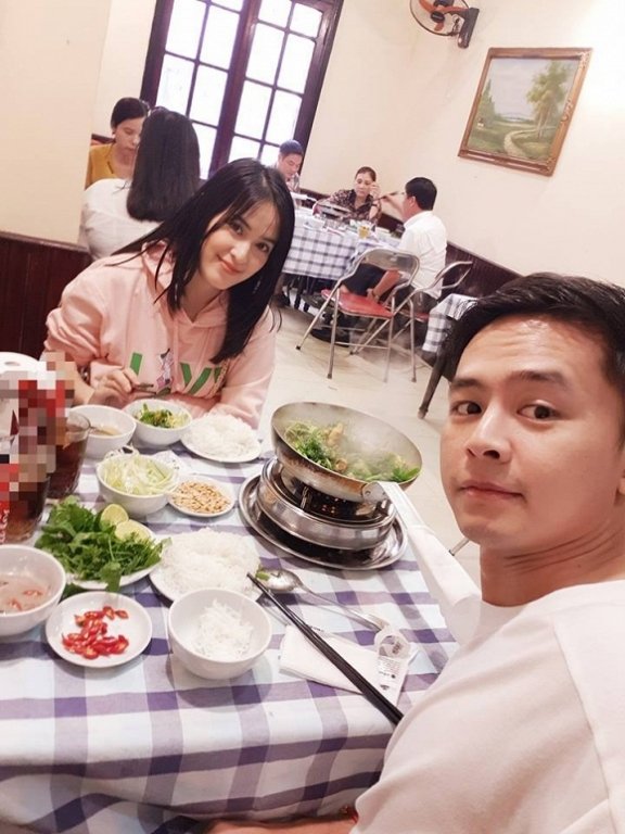 sao-viet-hom-nay-a-hau-tu-anh-tai-xuat-xinh-dep-sau-sinh-con