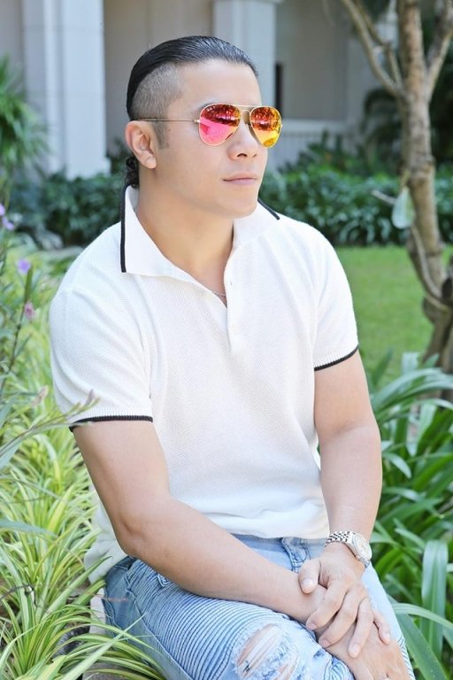 kasim-hoang-vu-lan-dau-cong-khai-chuyen-co-con-o-my