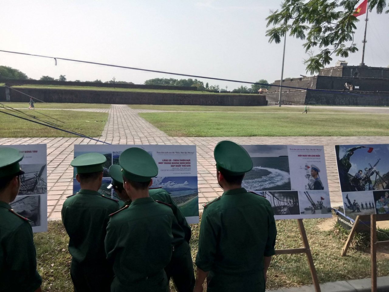 bien-dao-que-huong-hien-ve-trong-anh