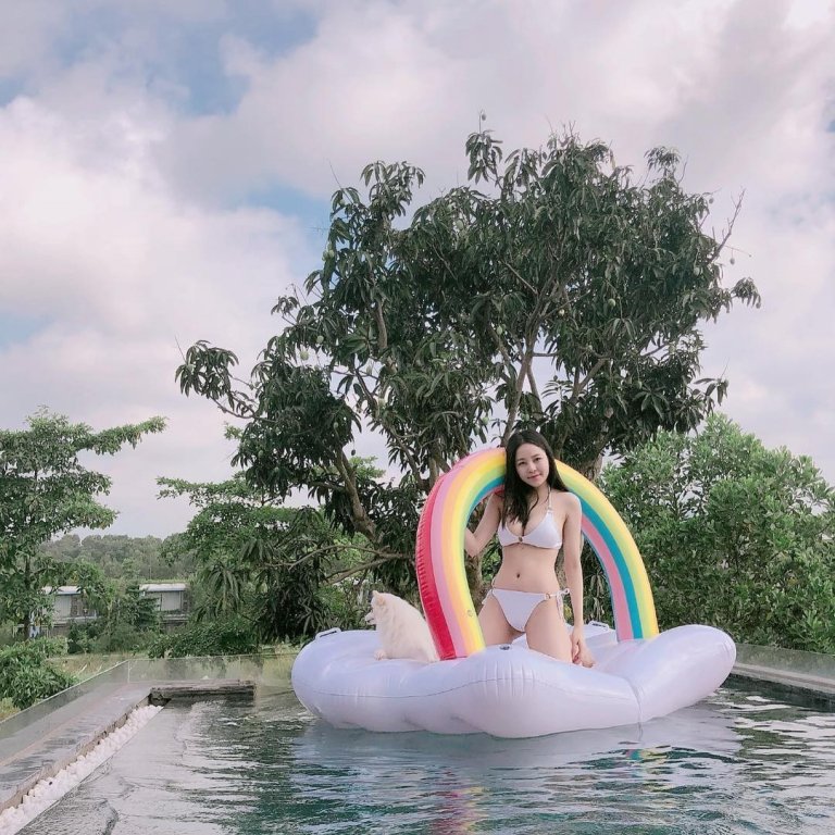 ngam-ve-dep-nong-bong-cua-hotgirl-tram-anh