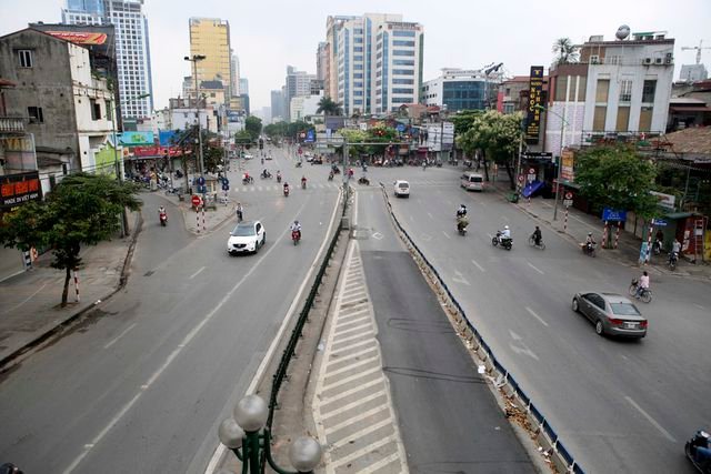 Hà Nội: Nhiều tuyến phố trung tâm vắng hoe, yên ả trong ngày đầu tiên nghỉ lễ