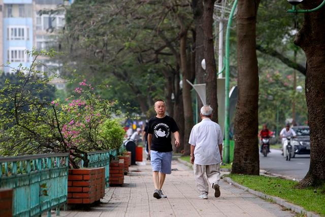 Hà Nội: Nhiều tuyến phố trung tâm vắng hoe, yên ả trong ngày đầu tiên nghỉ lễ