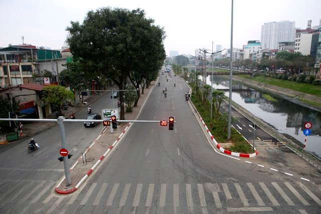 Hà Nội: Nhiều tuyến phố trung tâm vắng hoe, yên ả trong ngày đầu tiên nghỉ lễ