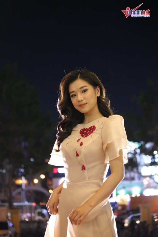 Dàn sao Việt khoe sắc trên thảm đỏ Cánh diều 2018