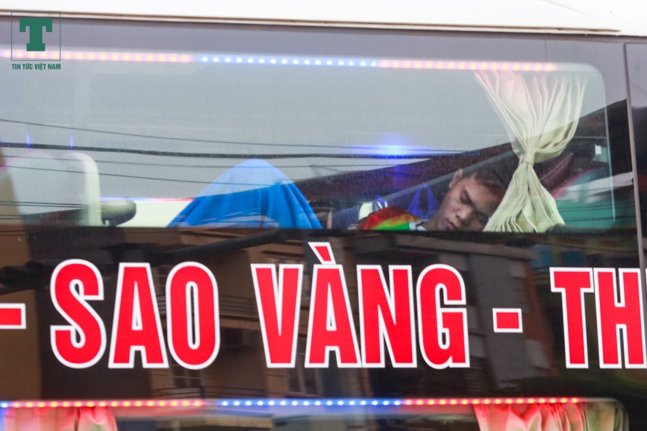 ngay-dau-tien-ky-nghi-le-giao-thong-di-chuyen-de-tho-ra-khoi-thu-do