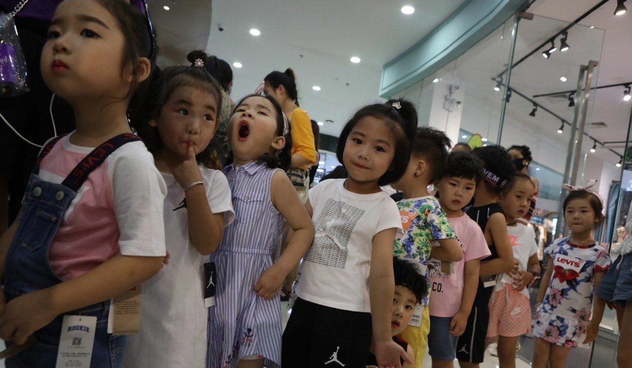 Cuộc cạnh tranh khốc liệt trong làng mẫu nhí