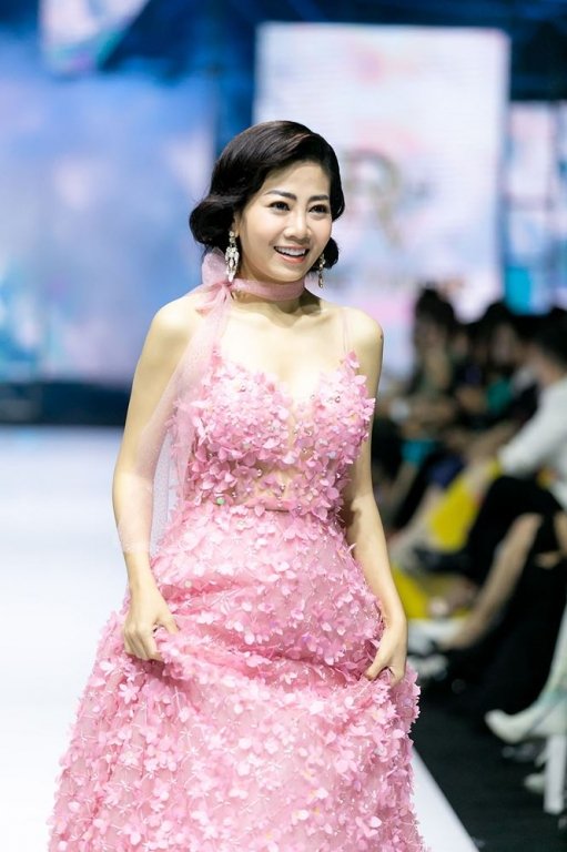 Trương Hồ Phương Nga, diễn viên Mai Phương bất ngờ cùng diễn thời trang