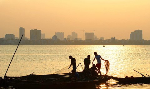Hồ Tây thơ mộng trong lòng Hà Nội
