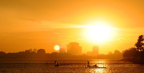 Hồ Tây thơ mộng trong lòng Hà Nội
